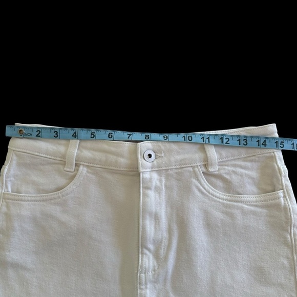 Tchibo Womens size 4 White Eyelet Lace Denim Jean Mini Skirt Embroidered Preppy - Picture 3 of 8